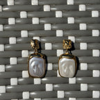 boucles d'oreilles nacrées et contour doré
